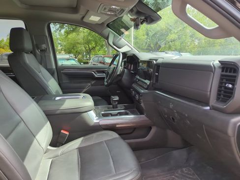 Used 2022 Chevrolet Silverado 1500 LTZ w/ LTZ Premium Package image 27