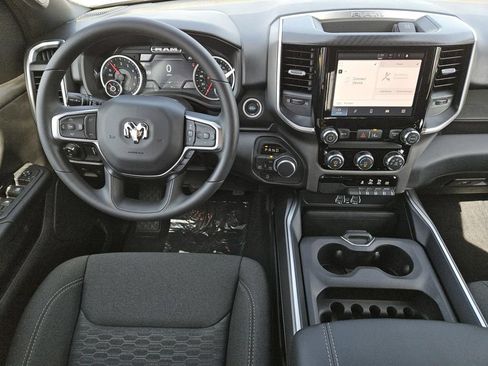 New 2026 RAM 1500 Express AWD/4WD image 9
