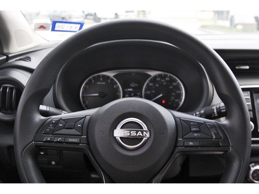 Used 2024 Nissan Kicks S FWD image 8