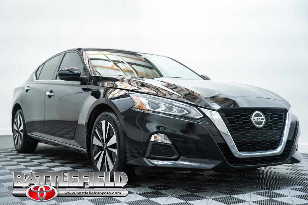 Used 2022 Nissan Altima 2.5 SV w/ SV Premium Package AWD/4WD image 1