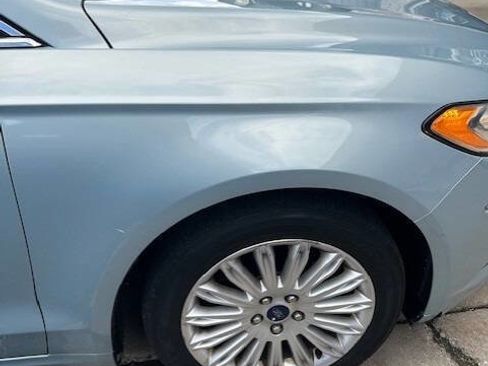 Used 2014 Ford Fusion SE w/ Equipment Group 502A FWD image 3