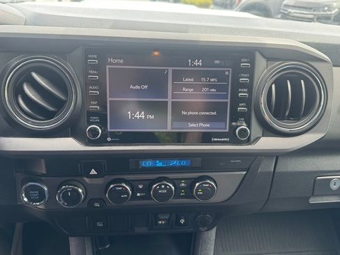 Used 2021 Toyota Tacoma TRD Sport AWD/4WD image 16