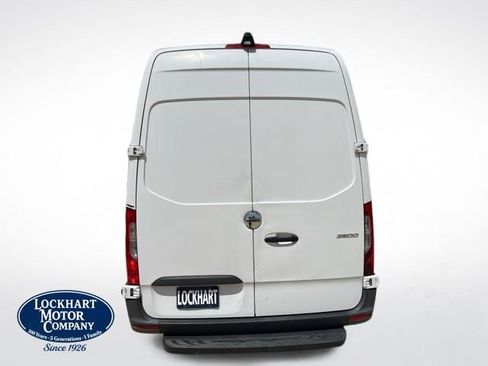 Used 2019 Freightliner Sprinter 170 RWD image 6