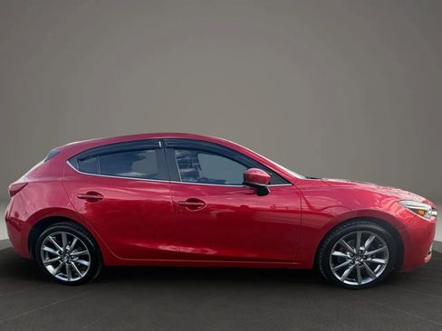 Used 2018 MAZDA MAZDA3 Grand Touring w/ Premium Equipment Package image 4