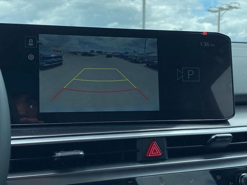 New 2026 Kia Sorento LX FWD image 22