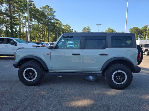 Used 2024 Ford Bronco Badlands AWD/4WD image 6