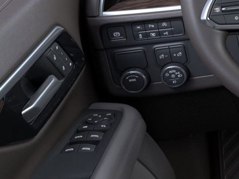 New 2026 Chevrolet Suburban LT w/ Comfort Package RWD image 22