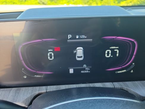 Used 2024 Kia Telluride EX FWD image 23