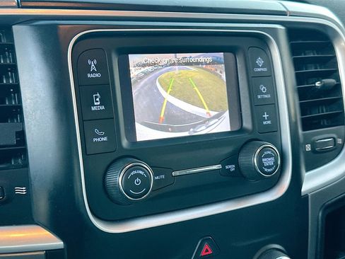 Used 2021 RAM 1500 Classic SLT image 14