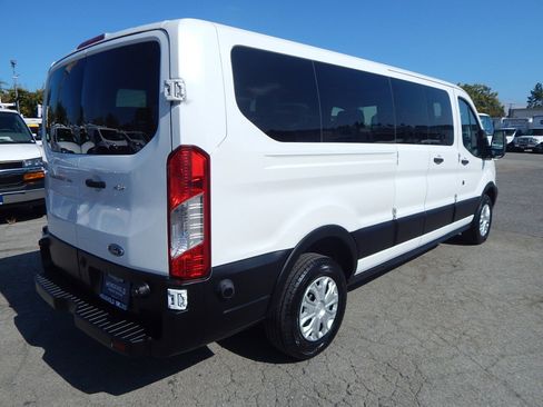 Used 2015 Ford Transit 350 XLT image 8