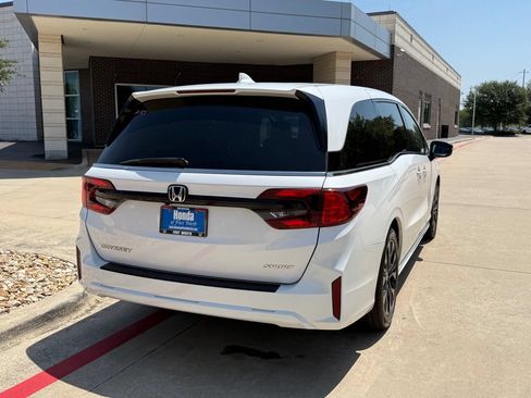 Used 2025 Honda Odyssey Sport-L image 8
