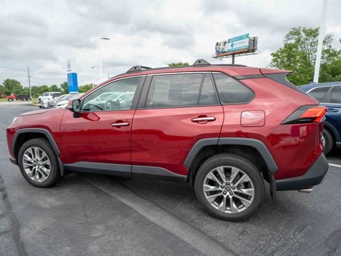 Used 2022 Toyota RAV4 Limited w/ Limited Grade Weather Package AWD/4WD image 4