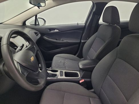 Used 2018 Chevrolet Cruze LS FWD image 17