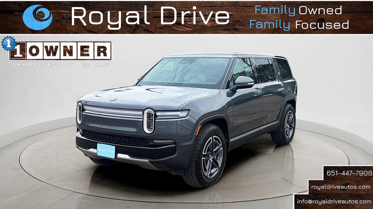 Used 2025 Rivian R1S Adventure Dual AWD/4WD image 1