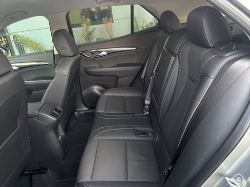 Used 2023 Buick Envision Essence image 20