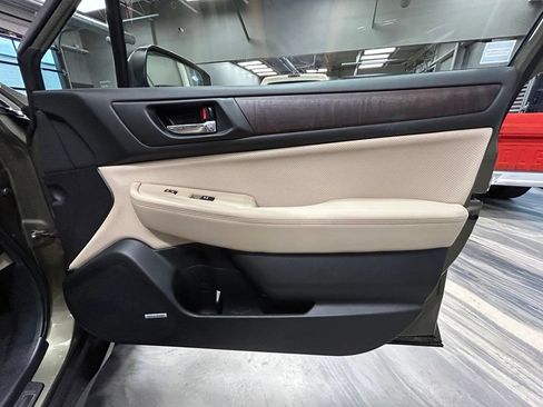 Used 2017 Subaru Outback 2.5i Limited w/ Popular Package #5 AWD/4WD image 37