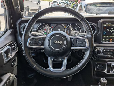 Used 2023 Jeep Wrangler Unlimited Sahara w/ Cold Weather Group AWD/4WD image 12