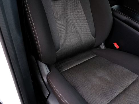 Used 2025 Nissan Rogue SV AWD/4WD image 31