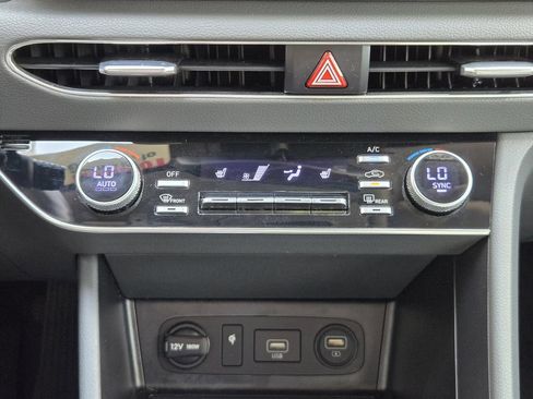 Used 2021 Hyundai Sonata SEL w/ Convenience Package FWD image 13