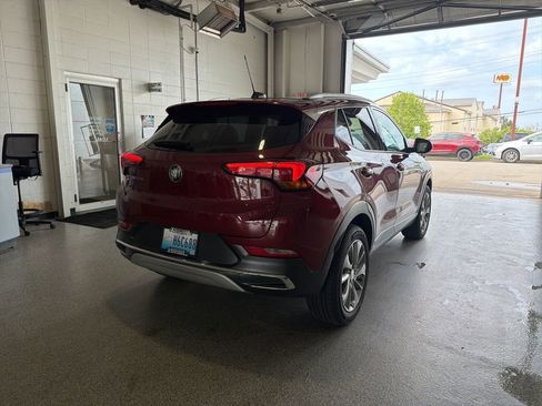 Used 2023 Buick Encore GX Essence w/ Experience Buick Package image 3