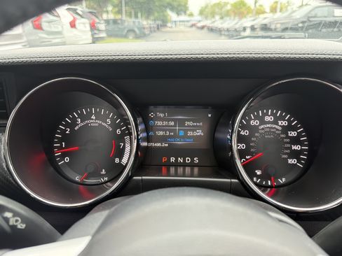 Used 2016 Ford Mustang Coupe RWD image 21