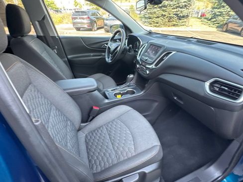 Used 2020 Chevrolet Equinox LT AWD/4WD image 17