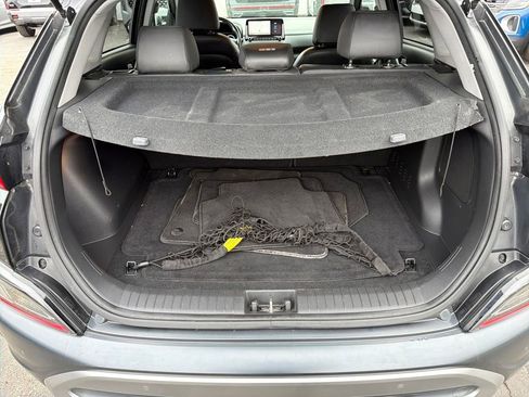 Used 2023 Hyundai Kona Limited image 41