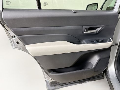 Used 2025 Toyota Grand Highlander FWD image 26