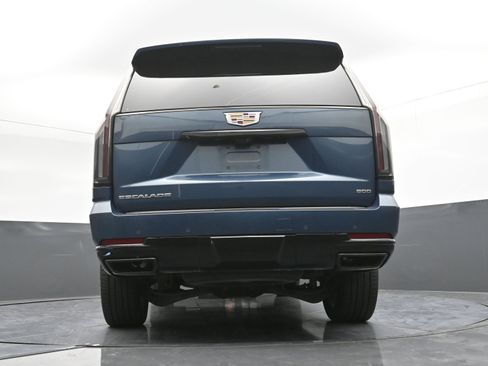 Used 2025 Cadillac Escalade ESV Sport Platinum image 36
