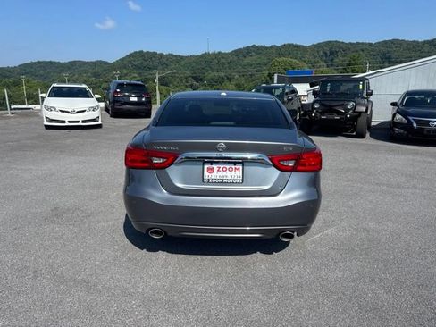 Used 2016 Nissan Maxima SR FWD image 7