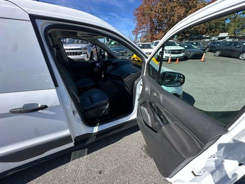 Used 2018 Ford Transit Connect XL image 20