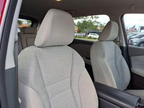 Used 2021 Nissan Rogue SV FWD image 11