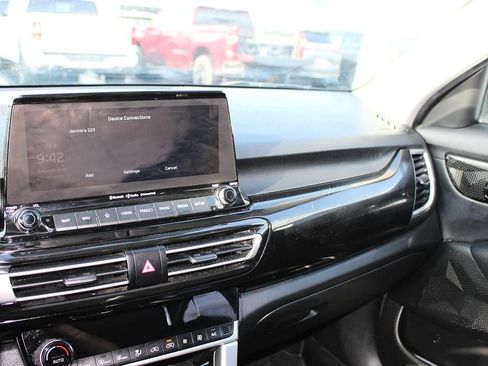 Used 2023 Kia Seltos EX image 19