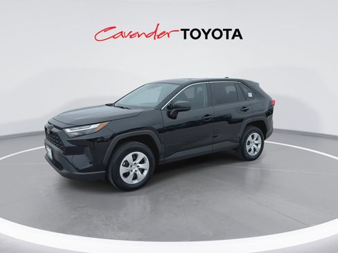 Certified 2025 Toyota RAV4 LE FWD image 4