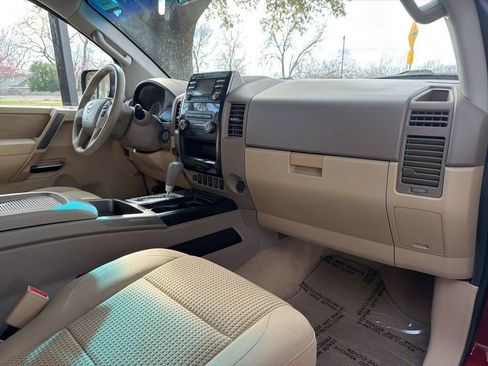 Used 2014 Nissan Titan SV w/ SV Value Truck Package image 28