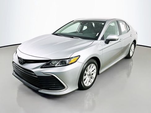 Used 2024 Toyota Camry LE FWD image 3