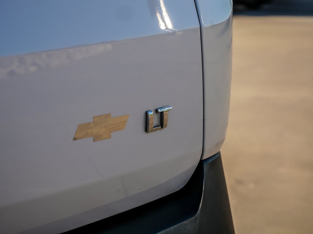 Used 2021 Chevrolet Traverse LT FWD image 12