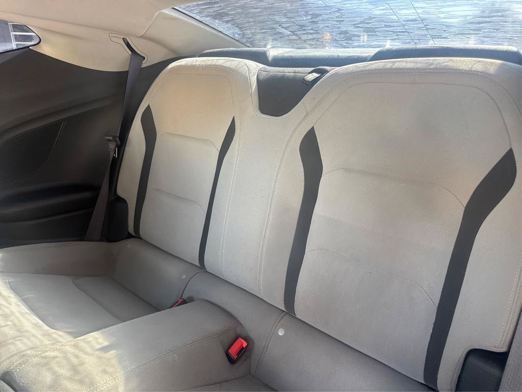 Used 2017 Chevrolet Camaro LT RWD image 10