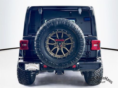 Used 2020 Jeep Wrangler Unlimited Sahara image 6