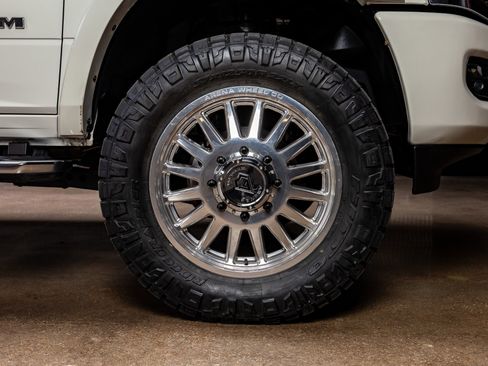 Used 2020 RAM 3500 Limited image 12