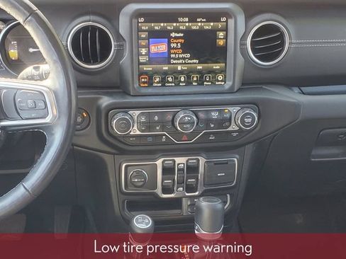 Used 2023 Jeep Wrangler Unlimited Sahara w/ Cold Weather Group AWD/4WD image 33