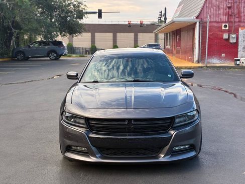Used 2017 Dodge Charger SXT w/ Plus Group RWD image 3