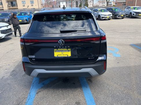 New 2026 Volkswagen Tiguan SE AWD/4WD image 12