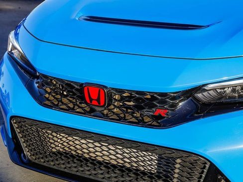 Used 2023 Honda Civic Type R image 6