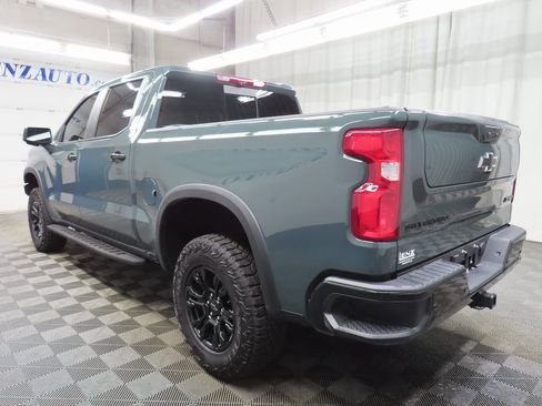 Used 2025 Chevrolet Silverado 1500 ZR2 w/ Technology Package image 5