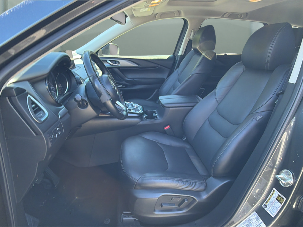 Used 2020 MAZDA CX-9 Touring w/ Touring Premium Package FWD image 10