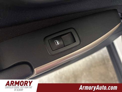 Used 2017 Jeep Cherokee Latitude image 24