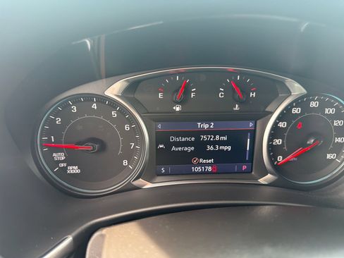 Used 2020 Chevrolet Equinox Premier FWD image 16