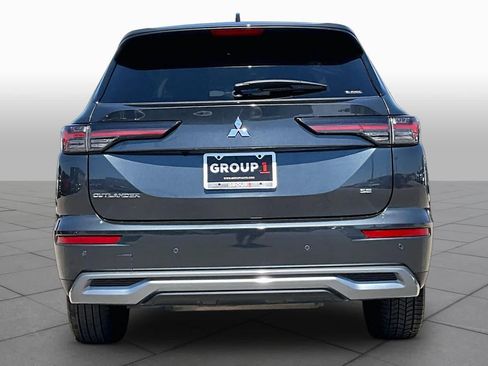Used 2025 Mitsubishi Outlander SE AWD/4WD image 5