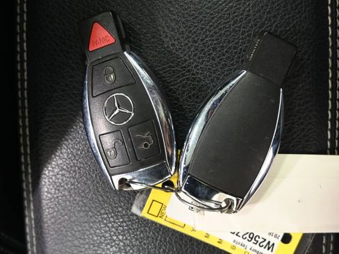 Used 2018 Mercedes-Benz CLA 250 250 4MATIC image 33